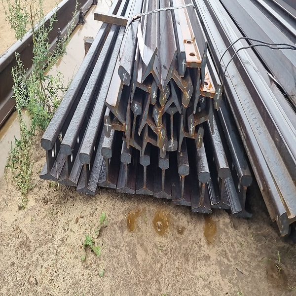 Рельсы железнодорожные